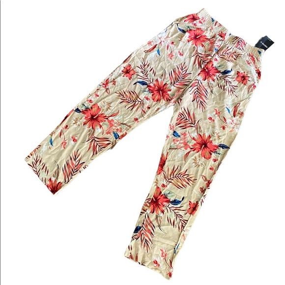 {Forever 21} Floral Hibiscus Soft Lounge Pajama Pants - Picture 2 of 8